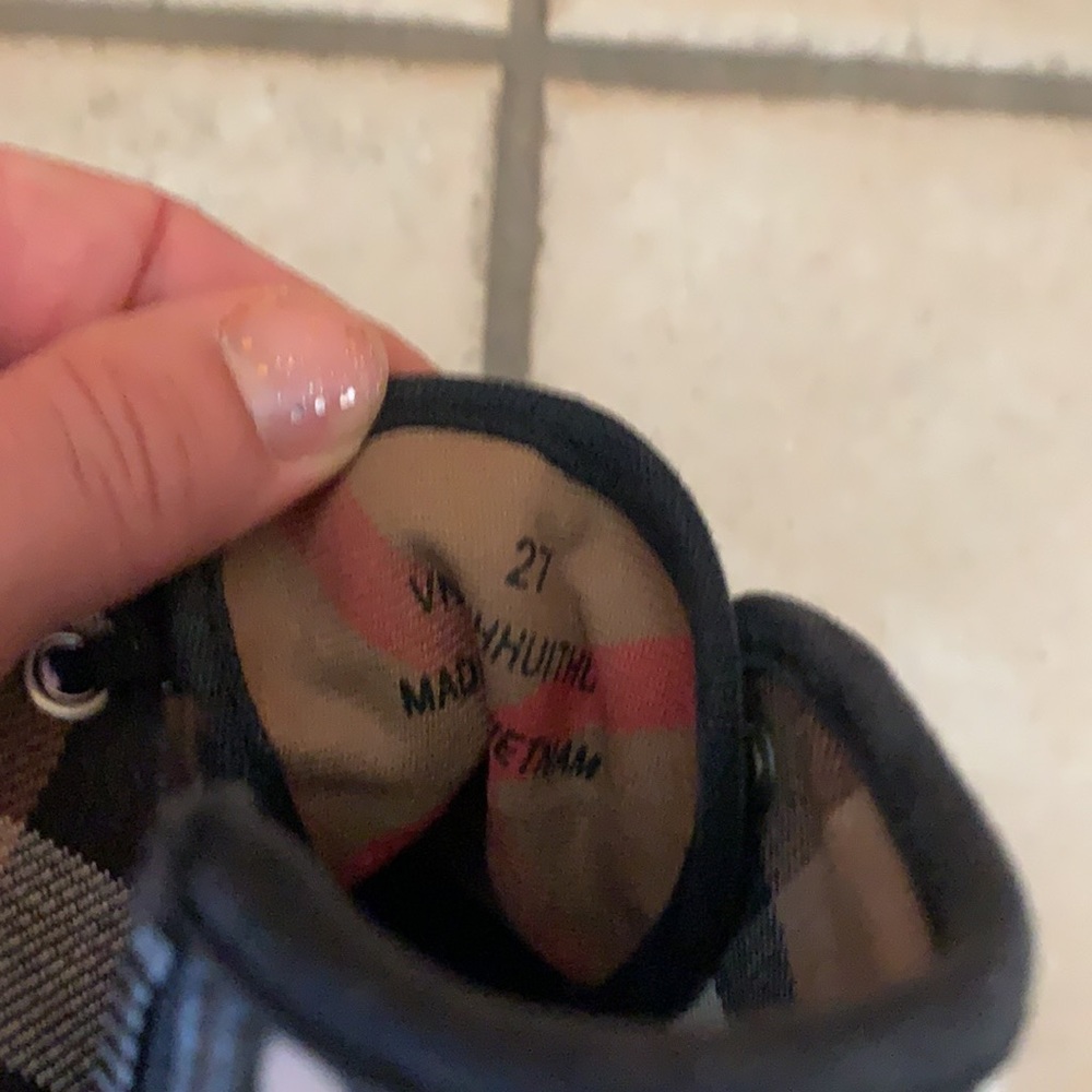 BURBERRY SNEAKERS - Picture 5 of 6